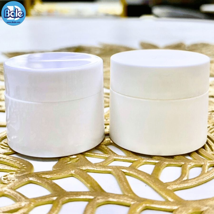 k0372 10g. กระปุกพลาสติกทรงกลม สีขาวเงา 10g.