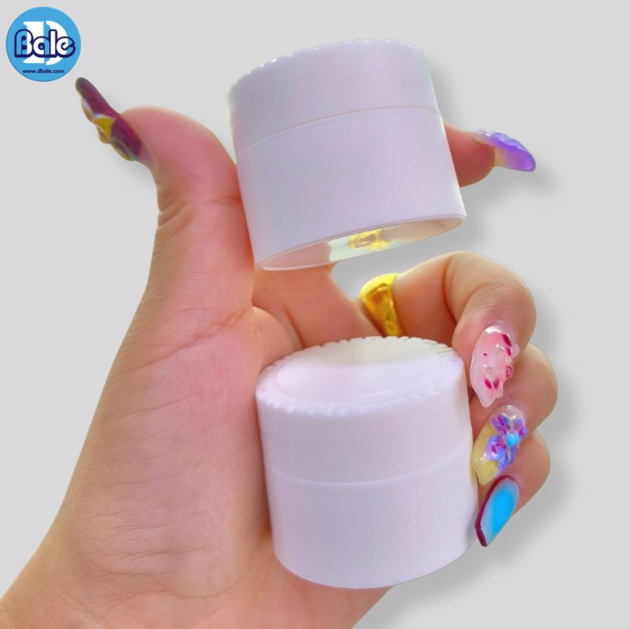 k0372 5g. กระปุกพลาสติกทรงกลมฝาลาย สีขาวด้าน 5g.